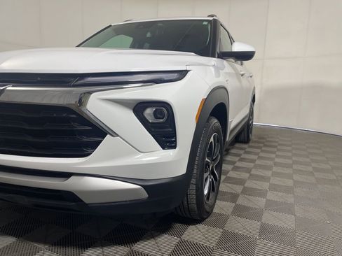 Used 2024 Chevrolet TrailBlazer LT image 25