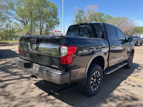 Used 2017 Nissan Titan Platinum Reserve w/ Off-Road Package AWD/4WD image 8