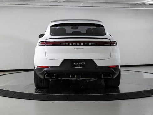 Certified 2025 Porsche Cayenne Coupe AWD/4WD image 6