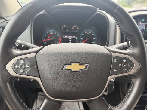 Used 2015 Chevrolet Colorado Z71 AWD/4WD image 25