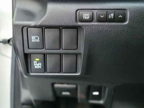 Used 2018 Lexus IS 300 AWD image 28