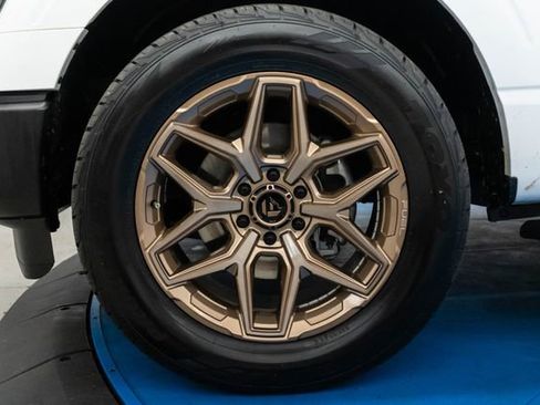 Used 2023 Ford F150 XL image 3