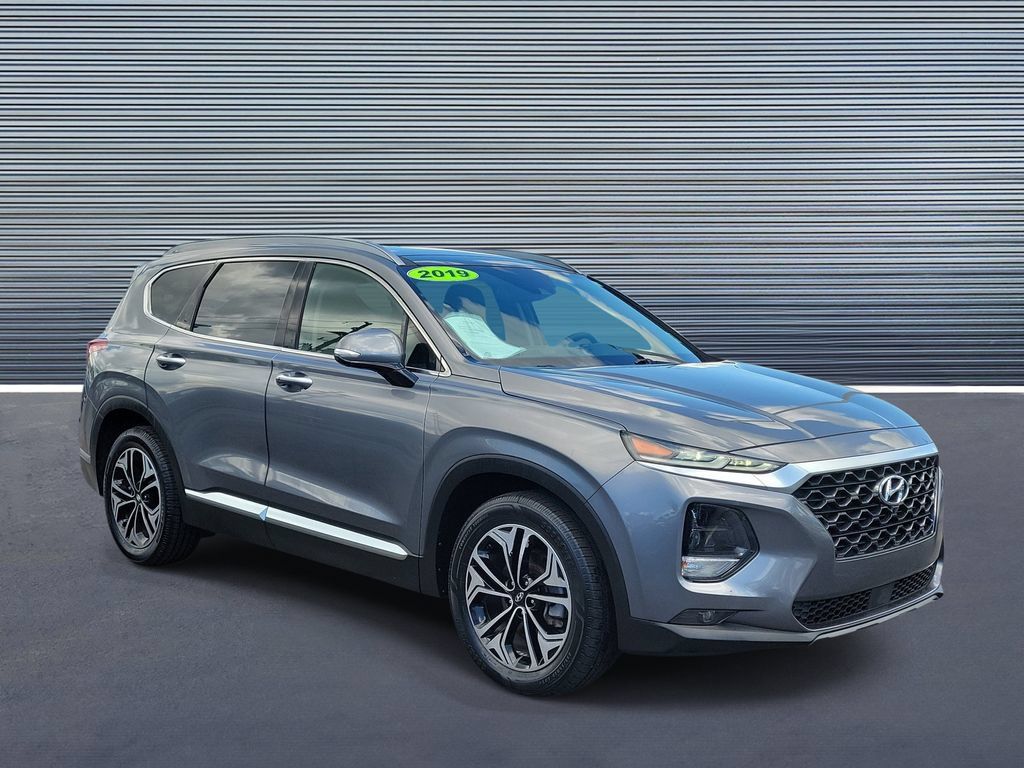 Used 2019 Hyundai Santa Fe FWD image 2