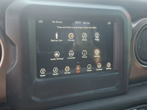 Used 2018 Jeep Wrangler Unlimited Sport S AWD/4WD image 17