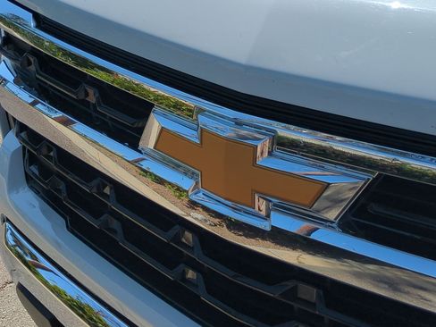 Used 2024 Chevrolet Silverado 1500 LT RWD image 30