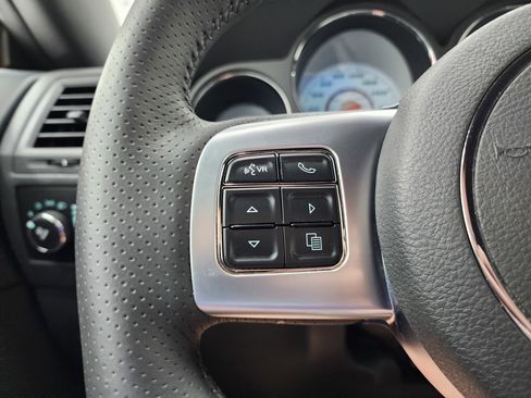 Used 2014 Dodge Challenger SRT8 image 15