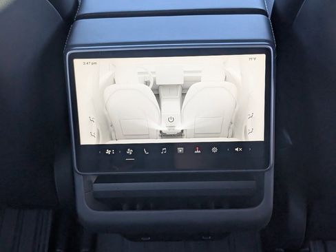 Used 2025 Tesla Model 3 image 15
