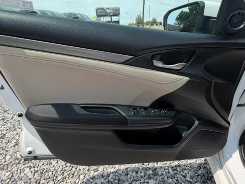 Used 2020 Honda Civic EX image 14