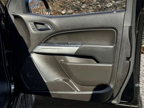 Used 2016 Chevrolet Colorado LT image 21