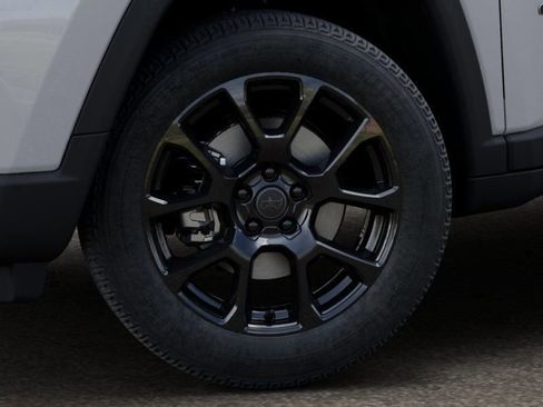 New 2026 Jeep Compass Latitude AWD/4WD image 8