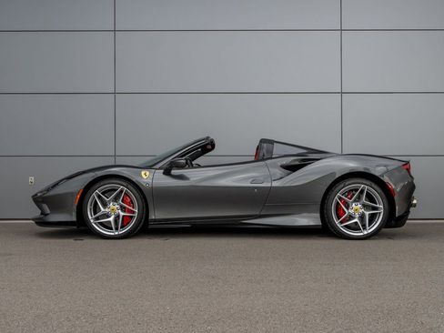 Certified 2022 Ferrari F8 Tributo image 12