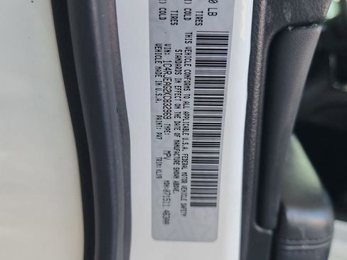 Used 2019 Jeep Grand Cherokee Altitude image 33