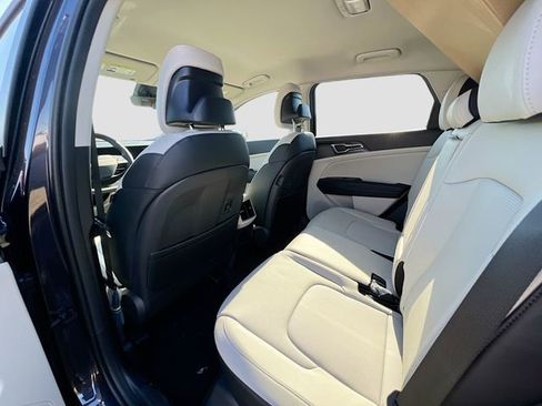 New 2026 Kia Sportage EX image 23