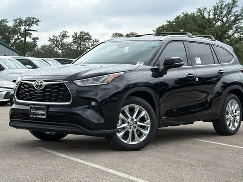 New 2026 Toyota Highlander Limited AWD/4WD image 34