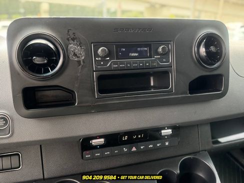Used 2021 Mercedes-Benz Sprinter 2500 image 13