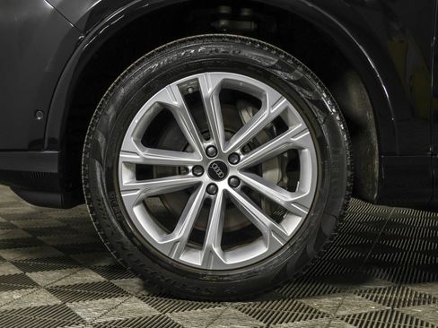 Used 2025 Audi Q7 2.0T Premium AWD/4WD image 24