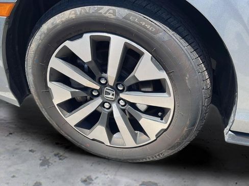 Used 2025 Honda Odyssey EX-L image 24