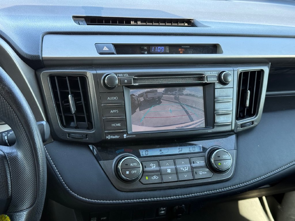 Used 2015 Toyota RAV4 XLE FWD image 15