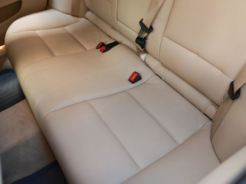 Used 2012 BMW 535i RWD 4DR SEDAN image 10