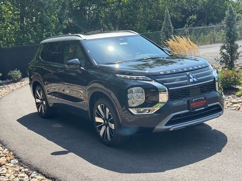 New 2025 Mitsubishi Outlander AWD image 7