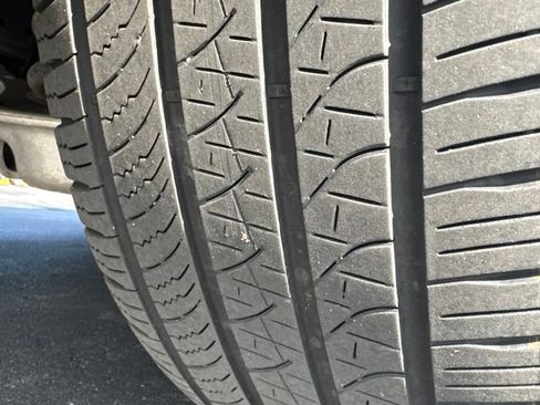 Used 2021 Ford Explorer ST w/ Equipment Group 401A AWD/4WD image 6