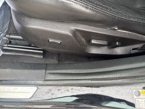 Used 2010 Cadillac CTS Premium image 23