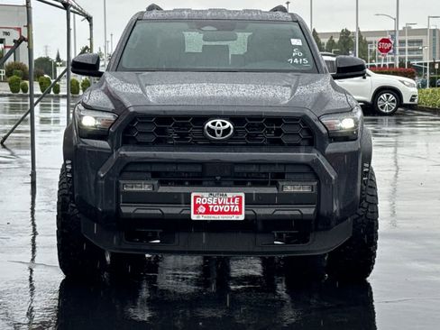 New 2026 Toyota 4Runner TRD Off-Road AWD/4WD image 10