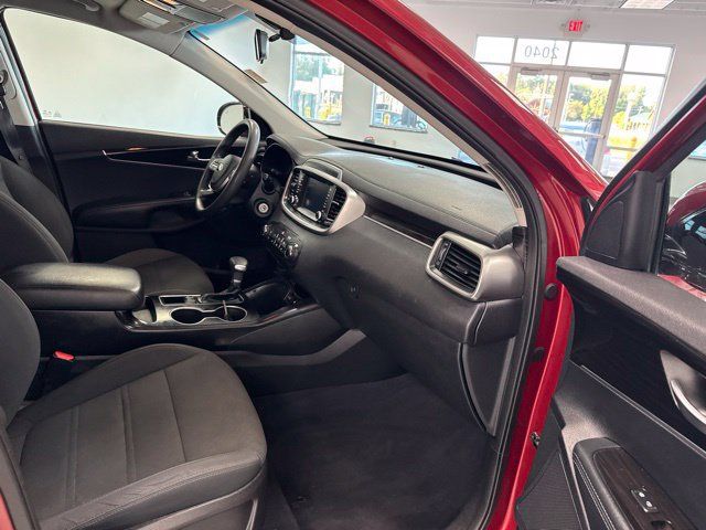 Used 2020 Kia Sorento LX AWD/4WD image 22