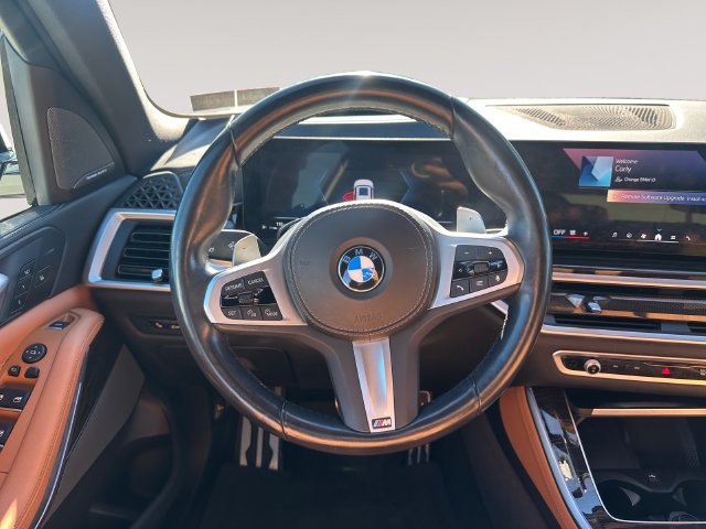 Used 2024 BMW X5 xDrive40i w/ M Sport Package AWD/4WD image 12
