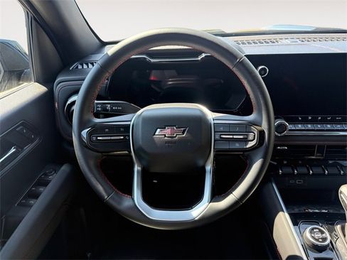 Used 2023 Chevrolet Colorado Z71 w/ Z71 Convenience Package 2 image 12