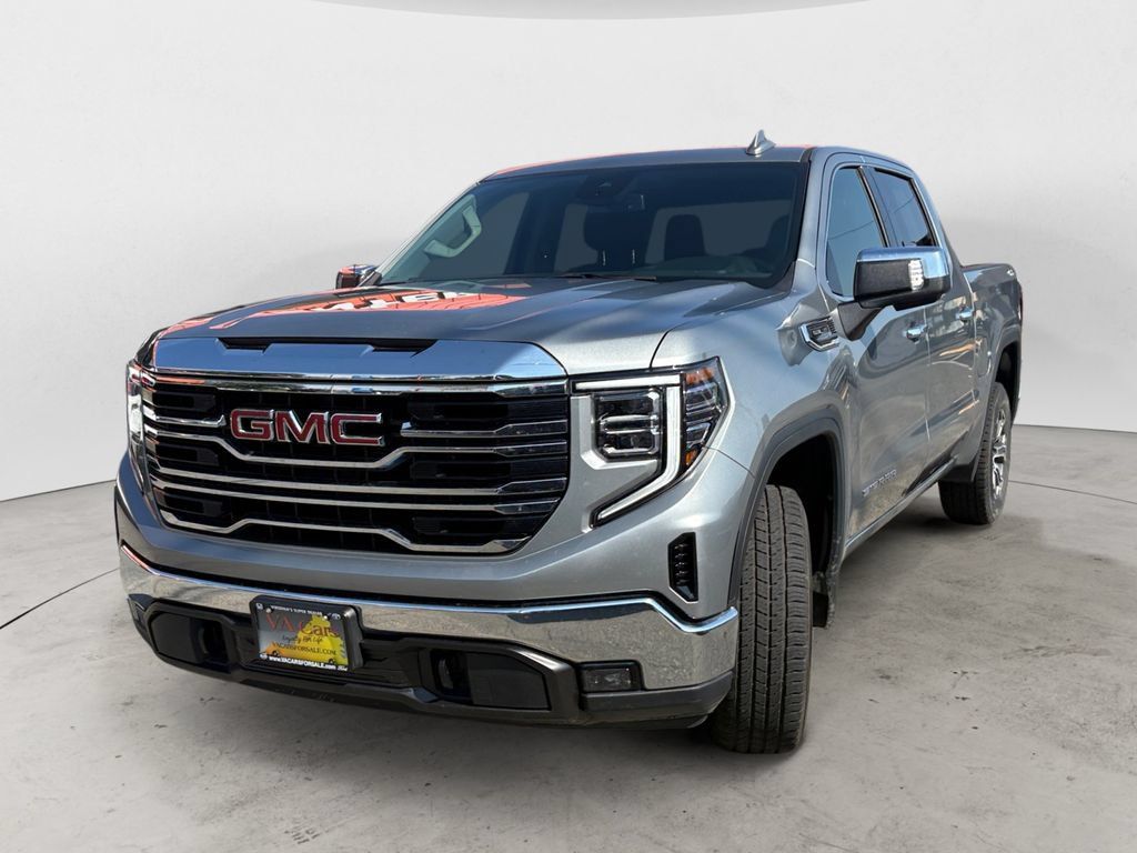 Used 2025 GMC Sierra 1500 SLT AWD/4WD image 7