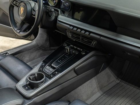 Used 2020 Porsche 911 Carrera RWD image 48