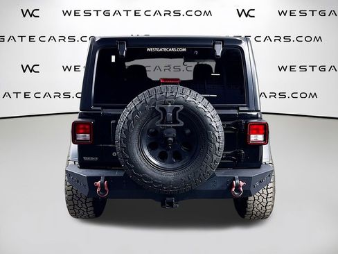 Used 2018 Jeep Wrangler Sport image 7