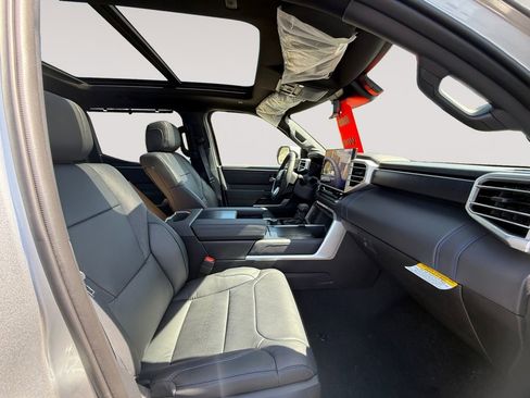 New 2025 Toyota Tundra Platinum AWD/4WD image 15