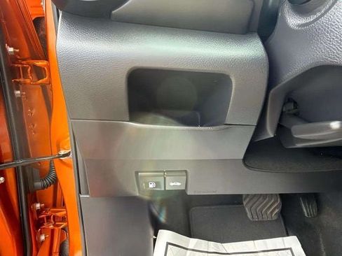 Used 2023 Nissan Kicks SR FWD image 9