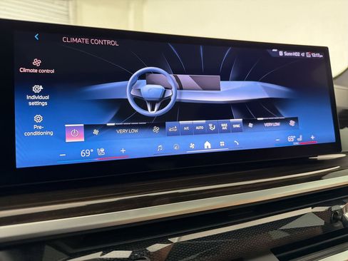 Certified 2024 BMW X5 sDrive40i w/ Premium Package RWD image 26