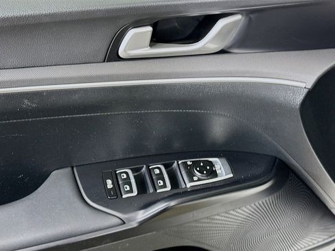 Used 2025 Kia K5 LXS image 15