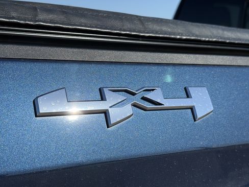 Used 2020 GMC Sierra 1500 SLT w/ SLT Convenience Package AWD/4WD image 14
