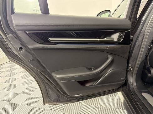 Certified 2024 Porsche Panamera image 16