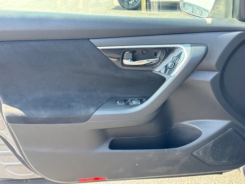Used 2014 Nissan Altima 2.5 S FWD image 15