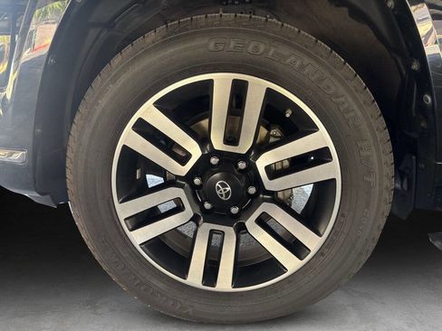 Used 2017 Toyota 4Runner Limited image 19