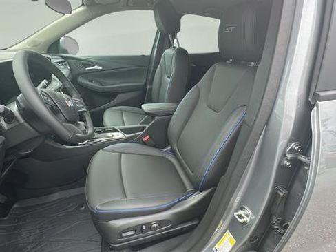 New 2026 Buick Encore GX Sport Touring w/ Comfort Package FWD image 19