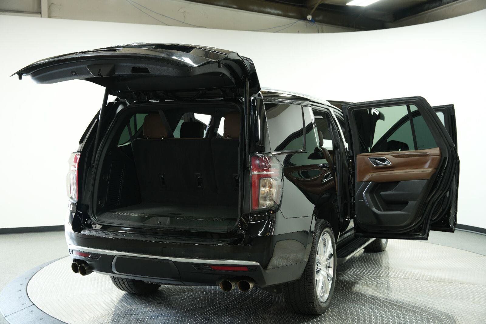 Certified 2023 Chevrolet Tahoe High Country AWD/4WD image 15