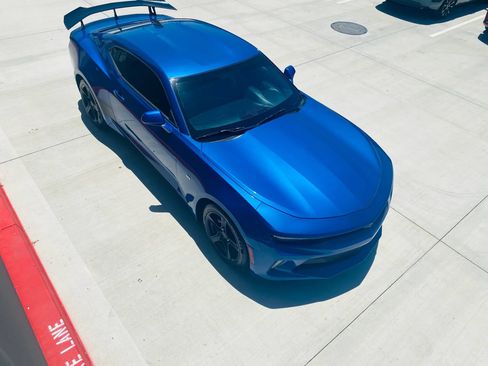 Used 2016 Chevrolet Camaro LT RWD image 15