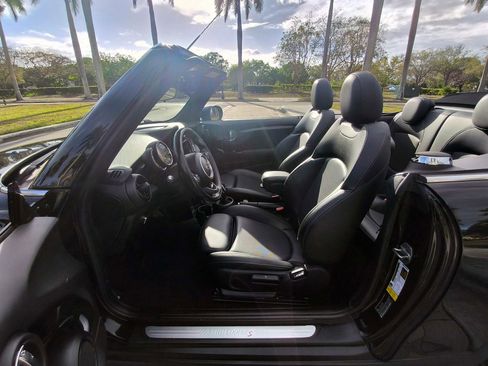 Used 2020 MINI Cooper S image 22