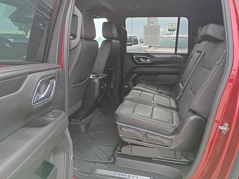 Used 2021 Chevrolet Suburban RST image 10