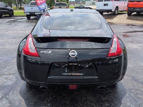 Used 2019 Nissan 370Z Touring Sport RWD image 6