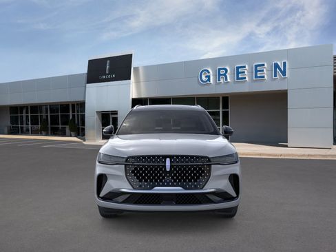 New 2026 Lincoln Nautilus Reserve image 6