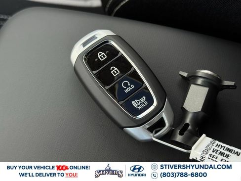 Certified 2026 Hyundai Venue SEL FWD image 30