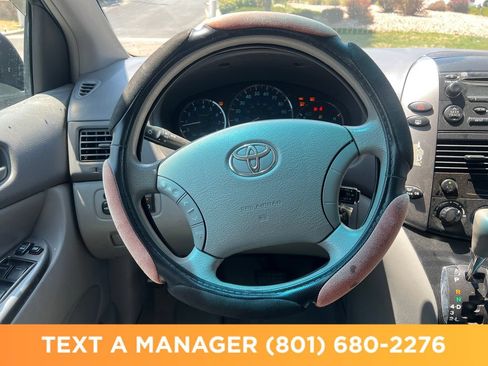 Used 2008 Toyota Sienna CE FWD image 17